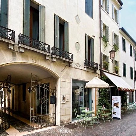 Dolfin Apartment * * * * * Treviso Buitenkant foto
