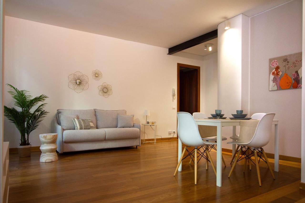 Dolfin Apartment * * * * * Treviso Buitenkant foto